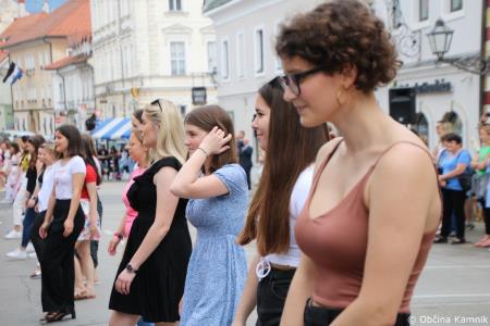 Po dveh letih Kamnik danes v znamenju maturantske četvorke (29)